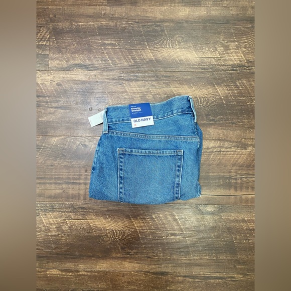 Size 16 Old Navy Distressed Shorts - Picture 2 of 5